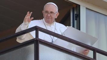 El papa abandona el hospital tras su operación de colon