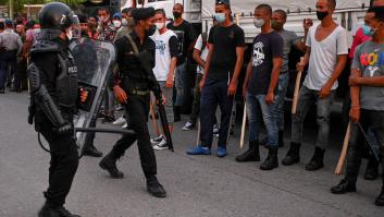 Cuba confirma el primer muerto en las protestas, que rebaja a "disturbios" pagados por EEUU