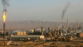 Los insurgentes iraquíes atacan la principal refinería del país