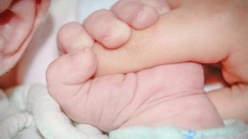 Nace el primer niño del mundo con genes de tres personas
