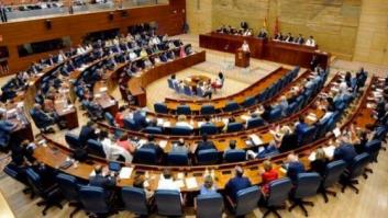 Agentes de la UCO registran la Asamblea de Madrid en busca de contratos de Púnica
