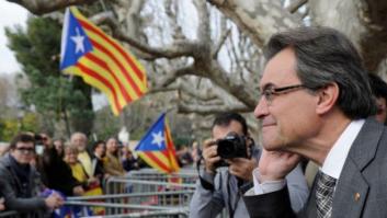 Cataluña restablece las 14 pagas a los funcionarios