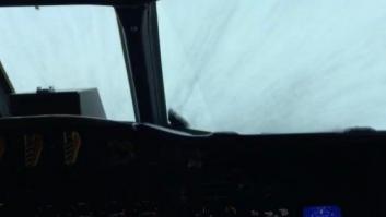 Un avión se adentra en el interior del Huracán Matthew (VÍDEO)