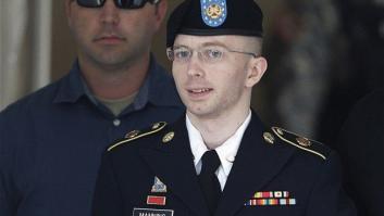 A la soldado Chelsea Manning, por su nobleza y valor.