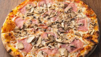 Abusar de ultraprocesados como la pizza puede privarte de proteínas y hacer que comas más, según un estudio