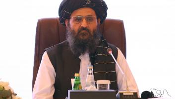 El líder político de los talibanes, Baradar Akhund, llega a Afganistán