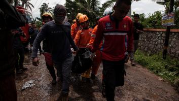 Aumentan a 268 los muertos por el terremoto en la provincia más poblada de Indonesia