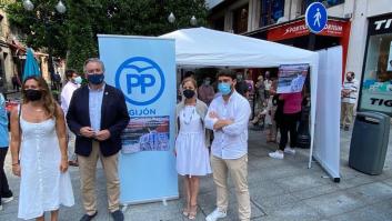 El PP recoge 1.200 firmas en Gijón, el 0,44% de su población, en defensa de los toros