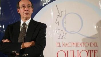 Arturo Pérez-Reverte responde al académico Paco Rico con una retahíla de 'zascas'