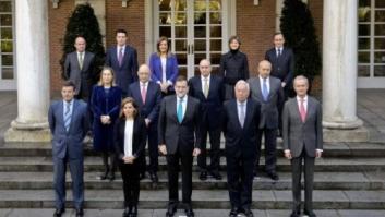Nueva 'foto de familia' del Gobierno con el 'novato' Alfonso Alonso
