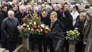 Zapatero visita la tumba de Azaña: 