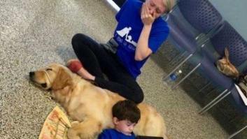 La emoción de una madre al ver que su hijo autista se relaciona con su perro