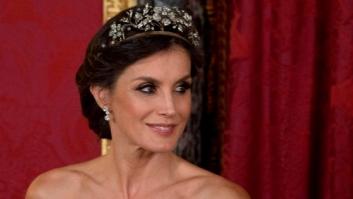 El guiño de Letizia a la reina Sofía en su cena de gala con el presidente de Perú