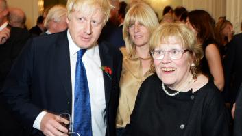 Muere la madre del primer ministro británico Boris Johnson
