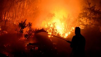 A Coruña y Ávila luchan contra los incendios tras arrasar más 2.650 hectáreas