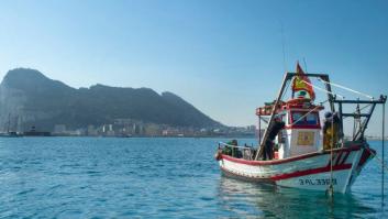 Un pesquero español acusa a La Policía de Gibraltar de abordarlos y rociarlos con gas pimienta