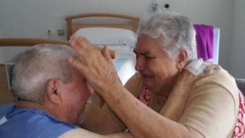 La emotiva historia de dos ancianos separados en dos hospitales tras 46 años juntos