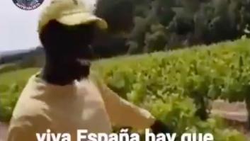 Un jornalero inmigrante arrasa con su mensaje a los que dicen "viva Vox, viva España"
