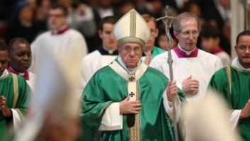 El papa pide a los cardenales que no se aíslen 