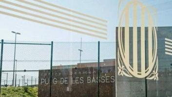 Carme Forcadell y Dolors Bassa salen de la cárcel de Alcalá hacia una prisión catalana
