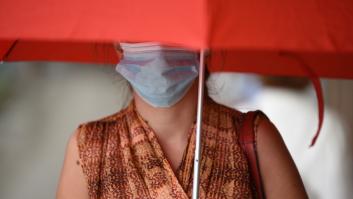 El aviso de un experto del CSIC sobre las mascarillas quirúrgicas que te puede salvar del contagio