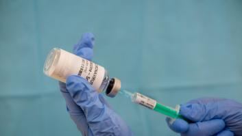 Uno de los grandes expertos advierte sobre el "problema" que tiene España con la vacuna del coronavirus