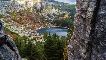 Esta es la laguna más siniestra de España: tiene un monstruo en sus profundidades, según la leyenda