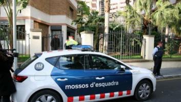 Una veintena de heridos al colisionar dos autobuses y una moto en Barcelona