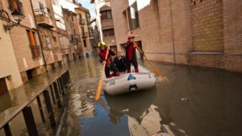 El Ebro se desborda en Tudela e inunda varias calles del Casco Viejo