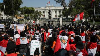 El Congreso impide la elección de la primera presidenta de Perú en plena crisis