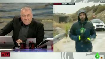 El 112 de Murcia abronca a 'Al Rojo Vivo' por lo que ha hecho un reportero en pleno directo