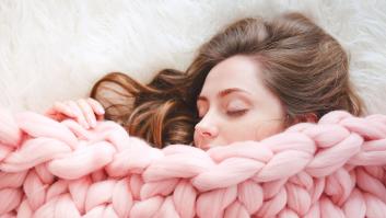 ¿Ayudan las mantas pesadas a combatir el insomnio?