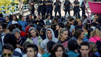 Tres detenidos y 30 identificados en la acampada por el clima en Madrid