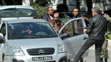 Túnez confirma que hay un tercer terrorista huido (FOTOS)