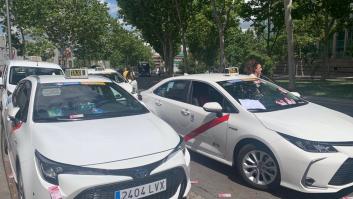 Los taxistas, "engañados" con la nueva ley, tachan de "vendidos" a Vox: "La Gürtel del taxi"