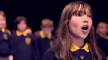 Una niña con autismo emociona con esta interpretación de 'Hallelujah'