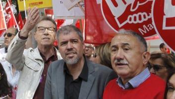 Los sindicatos exigen subidas salariales a las puertas de la sede de la patronal