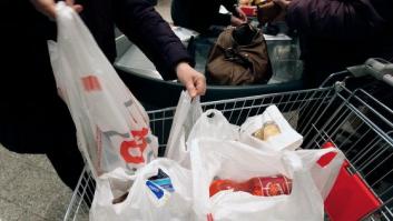Se acabaron las bolsas de plástico gratuitas en los supermercados