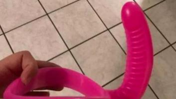 El agarrador de tazas que una madre regaló a su hija calienta Twitter