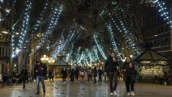 Cataluña no restringe las visitas a familiares en Navidad pero endurece las limitaciones en la hostelería