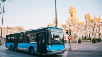 Madrid quitará los anuncios de casas de apuestas de los autobuses municipales tras las críticas de los viajeros