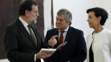 Rajoy recomienda 'Donde los escorpiones', de Lorenzo Silva, por Sant Jordi