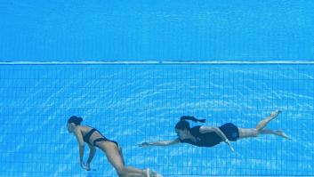 Susto en el Mundial de natación: la española Andrea Fuentes rescata a una nadadora que se desmayó en el agua