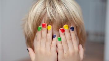 El problema lo tienes tú si ves algo malo en que un niño se pinte las uñas o se disfrace de princesa