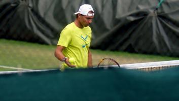 Rafa Nadal se retira de Wimbledon y no jugará la semifinal por su lesión abdominal: "No tiene sentido competir así"