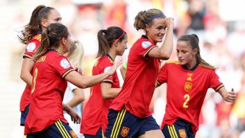 España asoma la cabeza en la Eurocopa y espanta sus fantasmas con una revindicativa goleada
