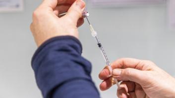 Las agencias europeas recomiendan vacunar ya con la cuarta dosis a mayores de 60 años