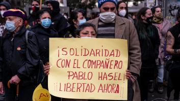 Almodóvar, Serrat, Bardem, Tosar y otros 230 artistas piden la libertad para Pablo Hasel