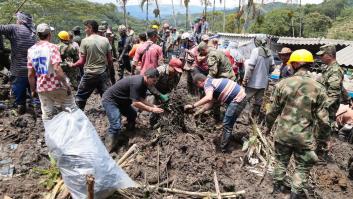 Al menos tres niños muertos y dos heridos por un alud que sepultó una escuela en Colombia