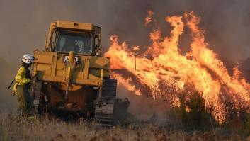 España, al límite por las llamas: cerca de 65.000 hectáreas quemadas, cuatro grandes focos y la incógnita del viento